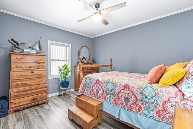 124 Eagle Nest Ct, Dover, TN 37058