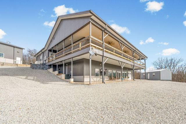 124 Eagle Nest Ct, Dover, TN 37058