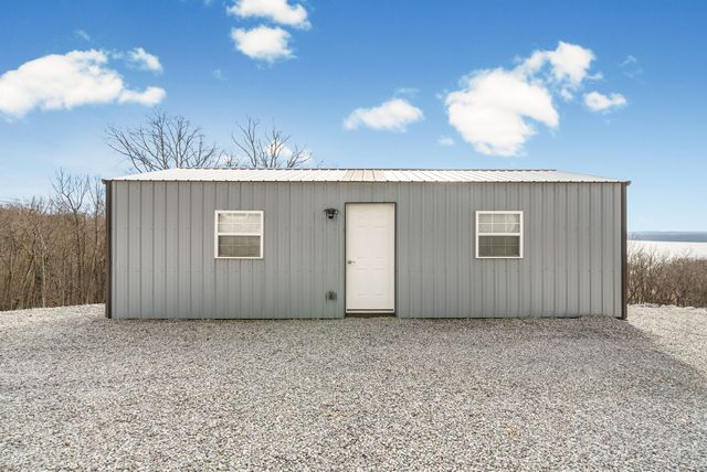 124 Eagle Nest Ct, Dover, TN 37058