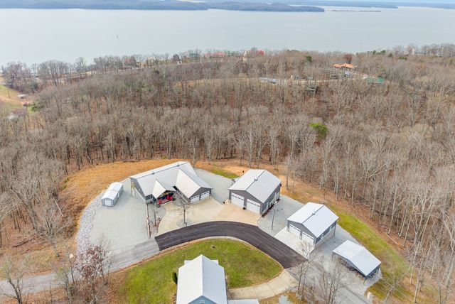 124 Eagle Nest Ct, Dover, TN 37058