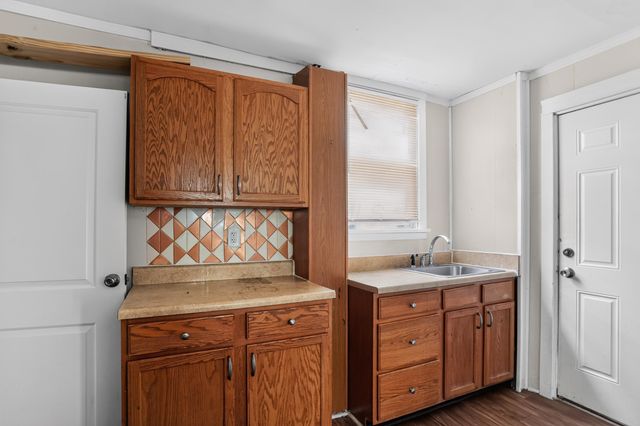 1627 Manchester Avenue, Columbus, OH 43211