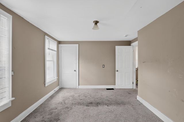 1627 Manchester Avenue, Columbus, OH 43211