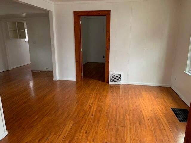 205 W Montcalm Street, Greenville, MI 48838