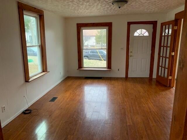 205 W Montcalm Street, Greenville, MI 48838