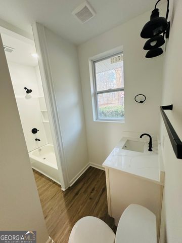 25 Fourth Street, Gainesville, GA 30504