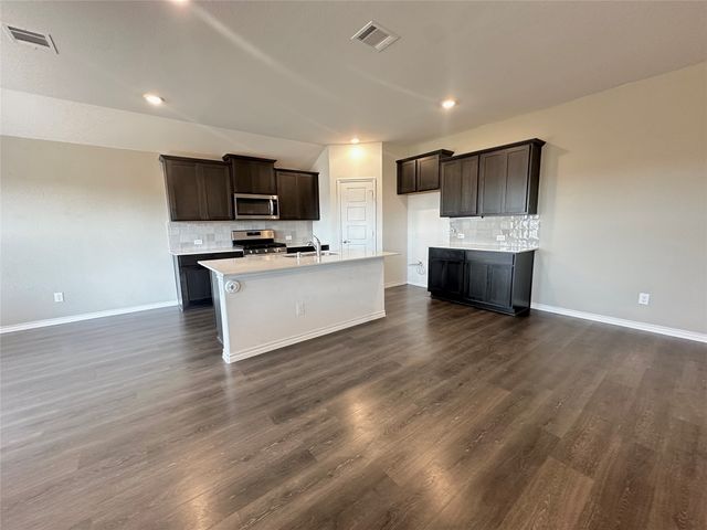 107 Exploration Way, Fate, TX 75189