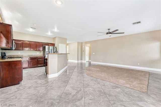 5968 Pavilion Lakes Avenue, Las Vegas, NV 89122