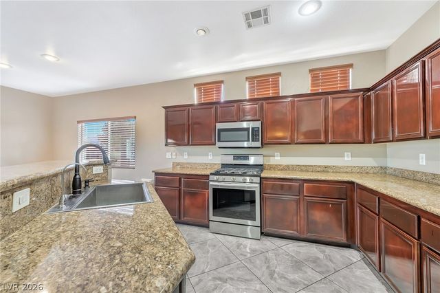 5968 Pavilion Lakes Avenue, Las Vegas, NV 89122