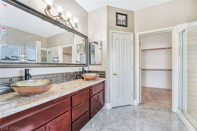 5968 Pavilion Lakes Avenue, Las Vegas, NV 89122