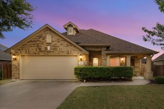 4802 Oakview Drive, Mansfield, TX 76063