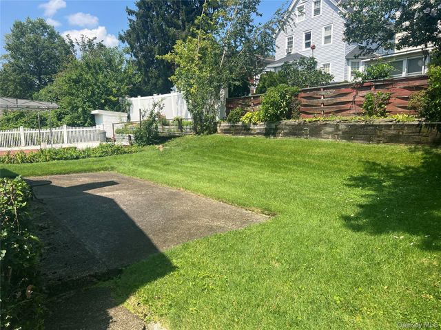 4139 248 Street, Little Neck, NY 11363