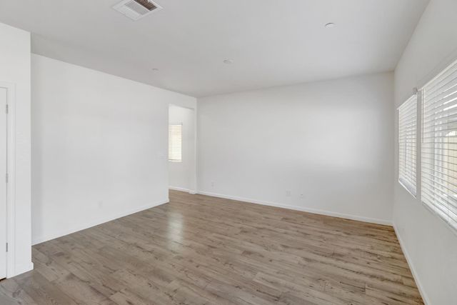 2887 Krone Way, Antelope, CA 95843