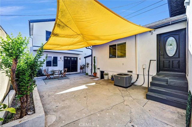 210 Amabel Street, Los Angeles, CA 90065