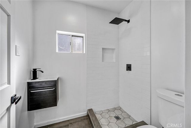 210 Amabel Street, Los Angeles, CA 90065
