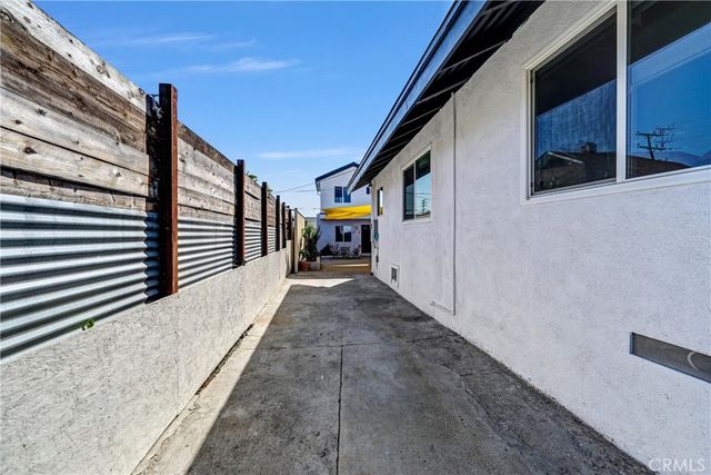 210 Amabel Street, Los Angeles, CA 90065