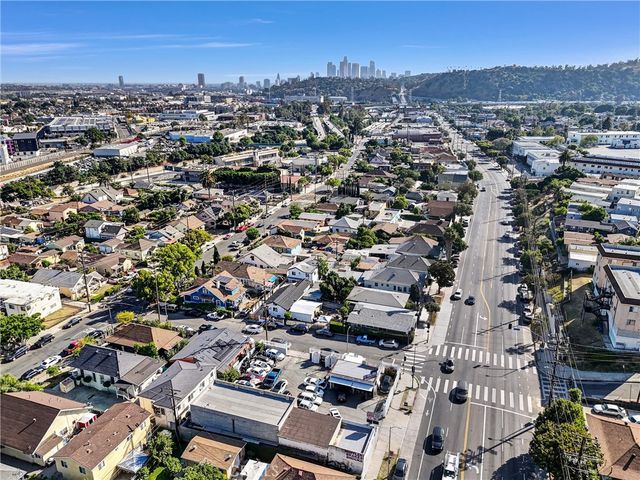 210 Amabel Street, Los Angeles, CA 90065