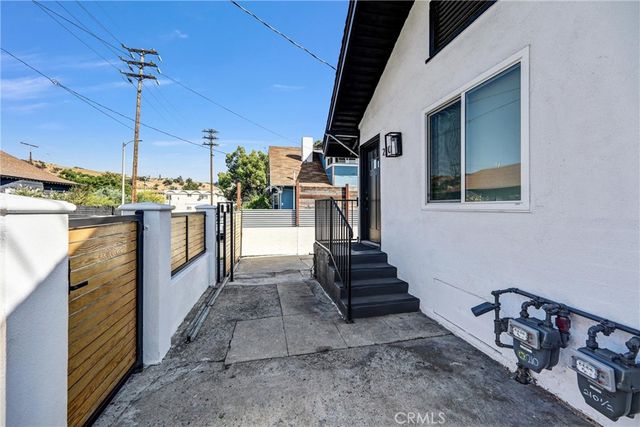 210 Amabel Street, Los Angeles, CA 90065