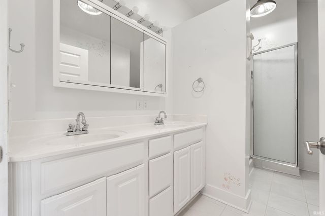 1080 Lane 210 Hamilton Lake, Hamilton, IN 46742