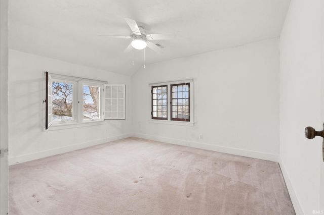 1080 Lane 210 Hamilton Lake, Hamilton, IN 46742