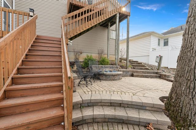 1080 Lane 210 Hamilton Lake, Hamilton, IN 46742