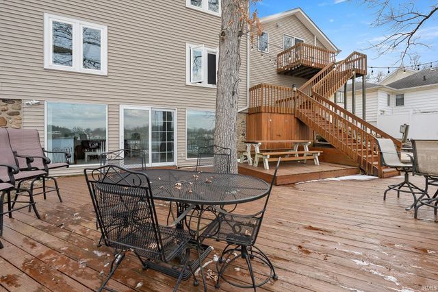 1080 Lane 210 Hamilton Lake, Hamilton, IN 46742