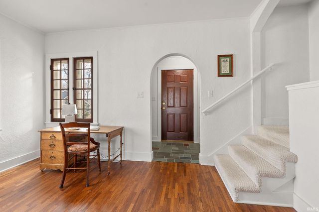 1080 Lane 210 Hamilton Lake, Hamilton, IN 46742