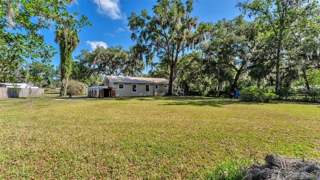 501 SWILLEY ROAD, Plant City, FL 33567