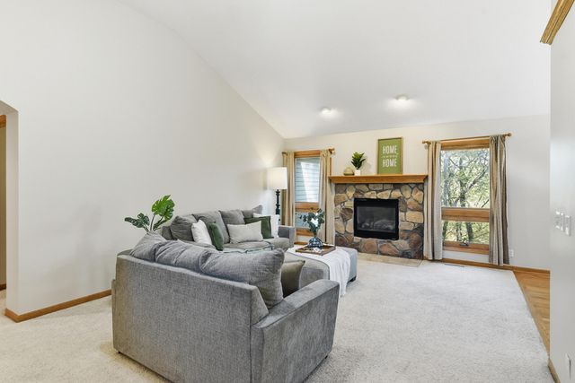 1617 OAK PARK Road, Council Bluffs, IA 51503