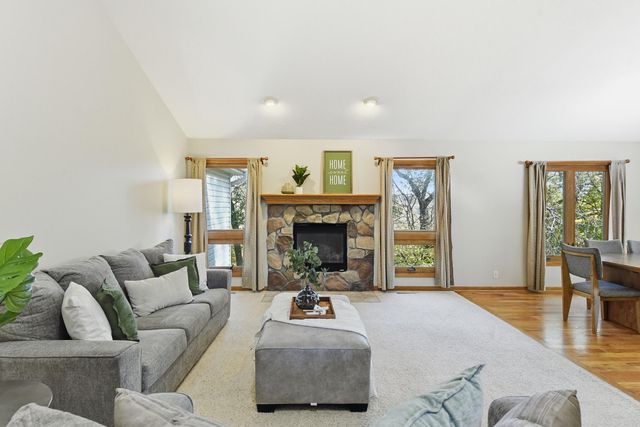 1617 OAK PARK Road, Council Bluffs, IA 51503