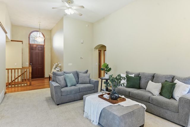 1617 OAK PARK Road, Council Bluffs, IA 51503