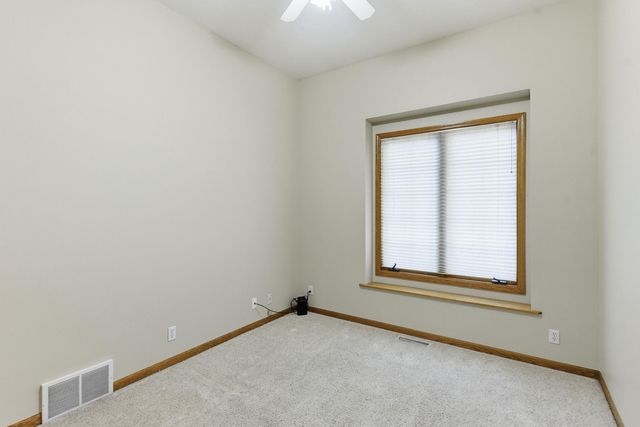 1617 OAK PARK Road, Council Bluffs, IA 51503