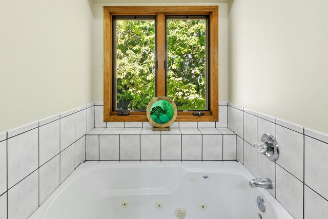 1617 OAK PARK Road, Council Bluffs, IA 51503