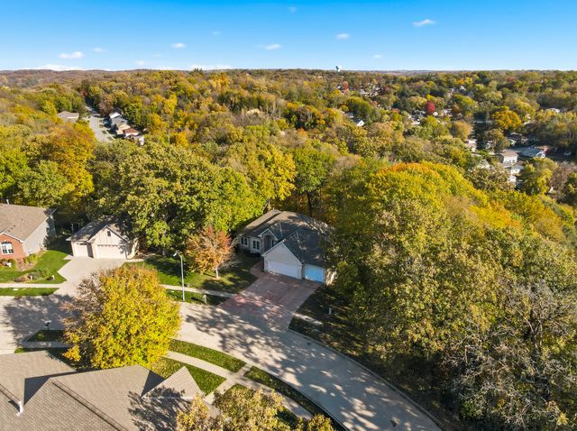 1617 OAK PARK Road, Council Bluffs, IA 51503