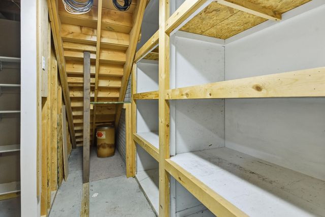 1617 OAK PARK Road, Council Bluffs, IA 51503