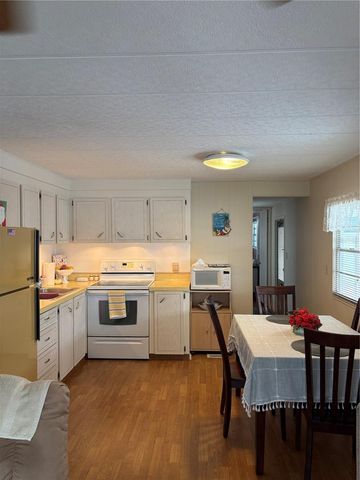 11045 102ND STREET N 159, Largo, FL 33773