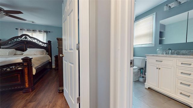 11 Crane St Street S, Pawtucket, RI 02860