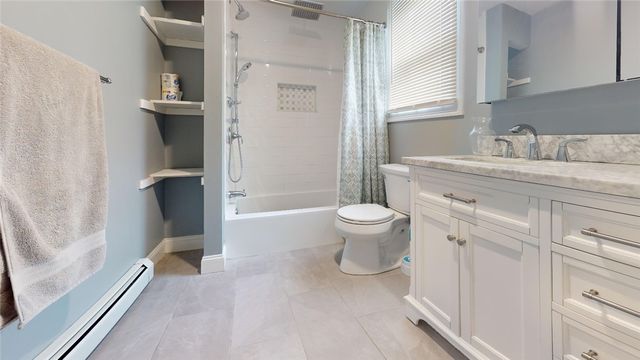 11 Crane St Street S, Pawtucket, RI 02860