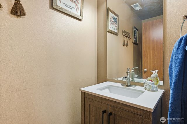 14839 99th Way SE, Yelm, WA 98597