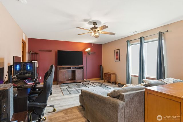 14839 99th Way SE, Yelm, WA 98597