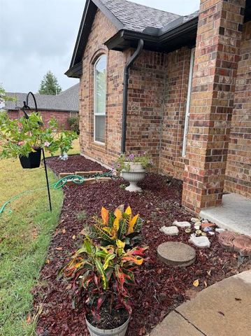 4236 Bradford Brook Drive, Norman, OK 73072