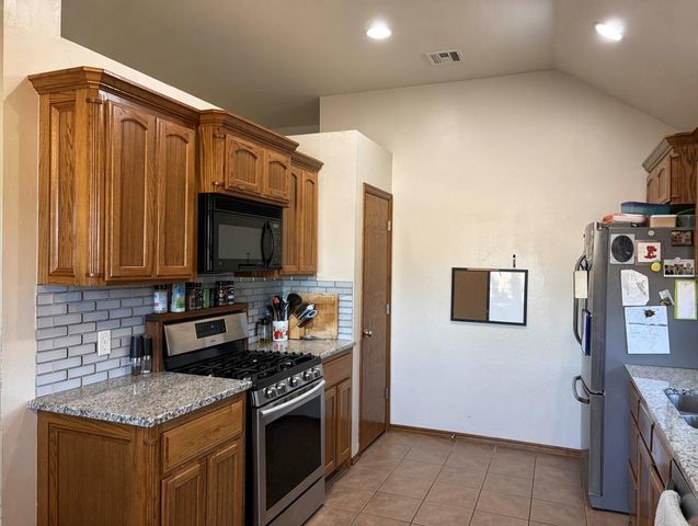 4236 Bradford Brook Drive, Norman, OK 73072