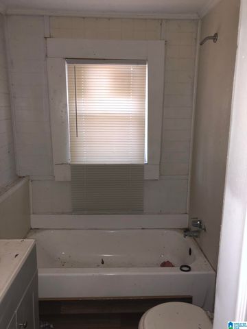 2101 15TH STREET N, Bessemer, AL 35020