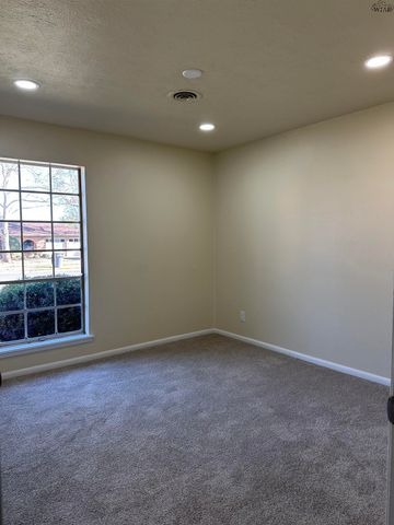 4304 YORK STREET, Wichita Falls, TX 76309