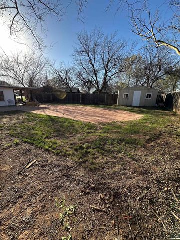 4304 YORK STREET, Wichita Falls, TX 76309