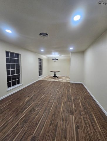 4304 YORK STREET, Wichita Falls, TX 76309