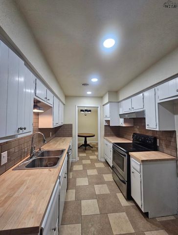 4304 YORK STREET, Wichita Falls, TX 76309