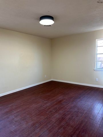 4304 YORK STREET, Wichita Falls, TX 76309