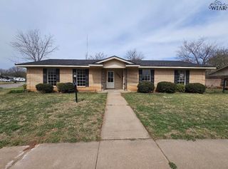 4304 YORK STREET, Wichita Falls, TX 76309