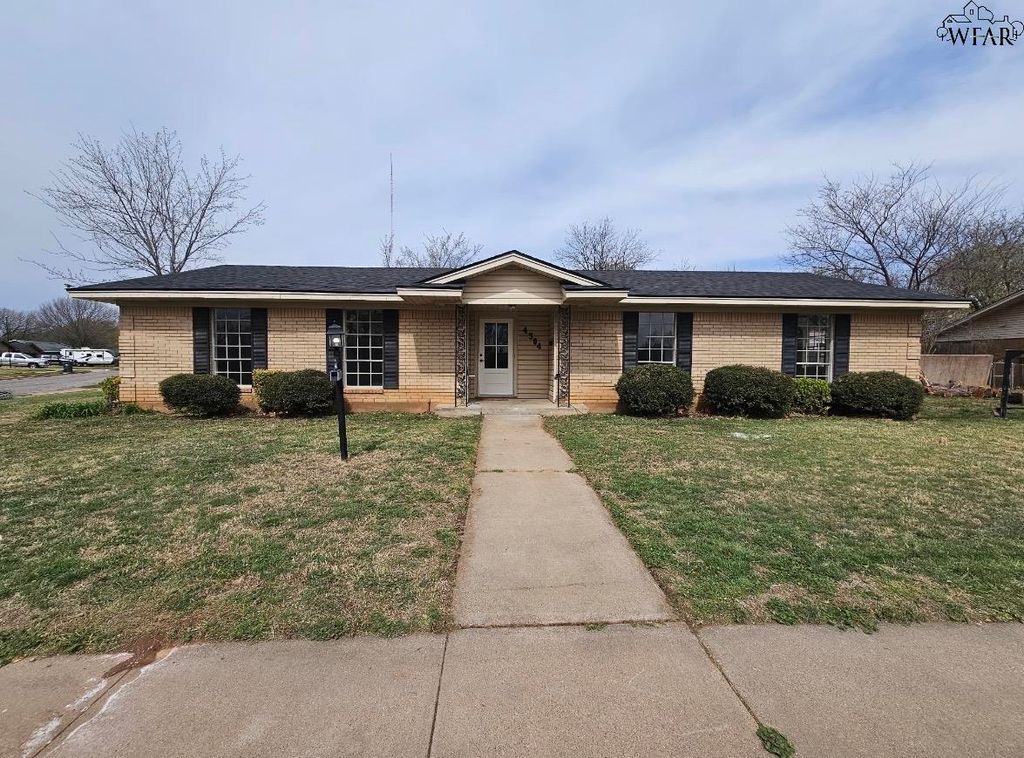 4304 YORK STREET, Wichita Falls, TX 76309