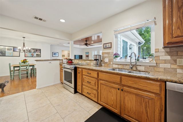 6371 Greenway Road, Fort Worth, TX 76116